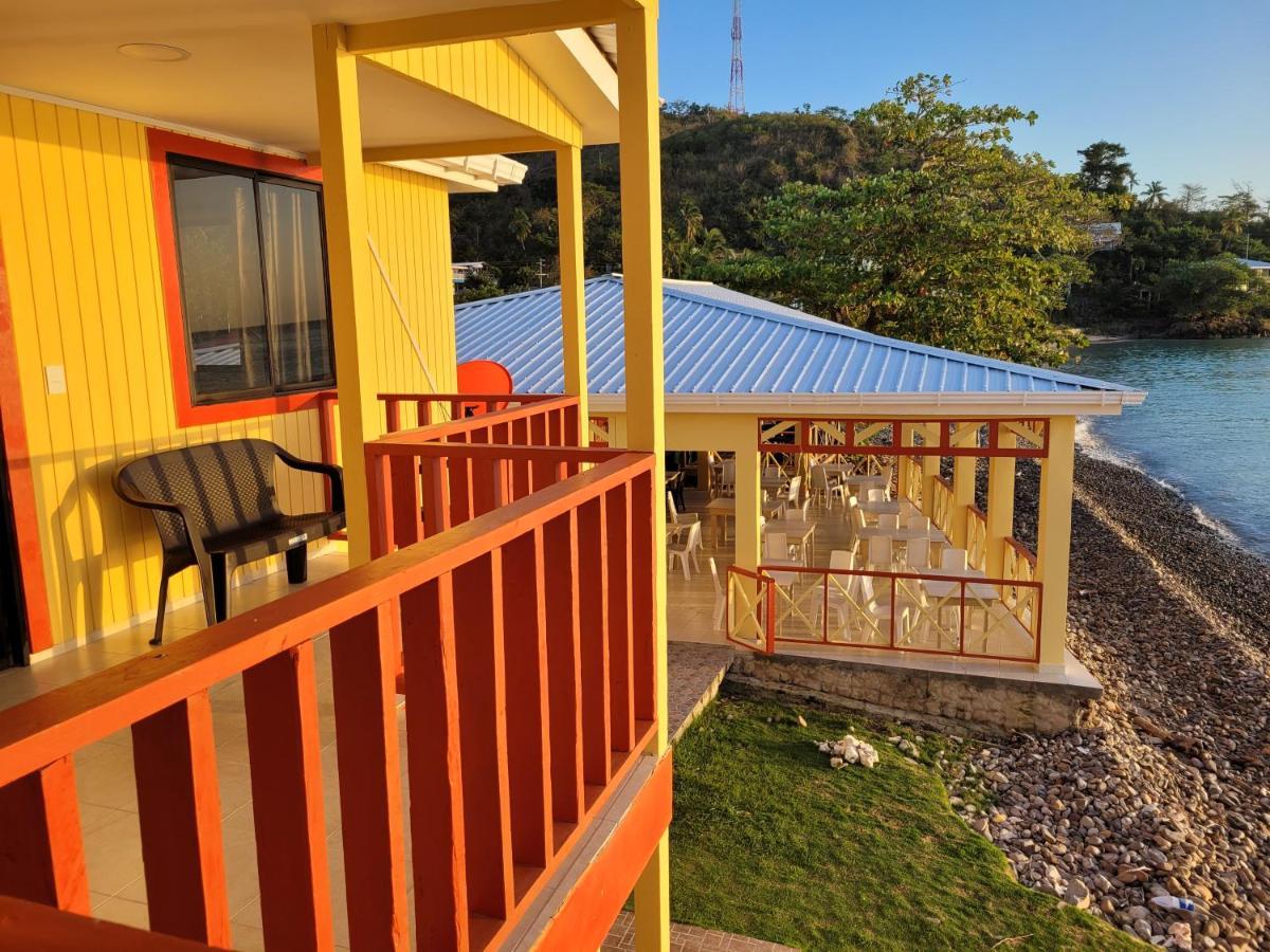 Y Restaurante Miss Elma * Fresh Water Bay
