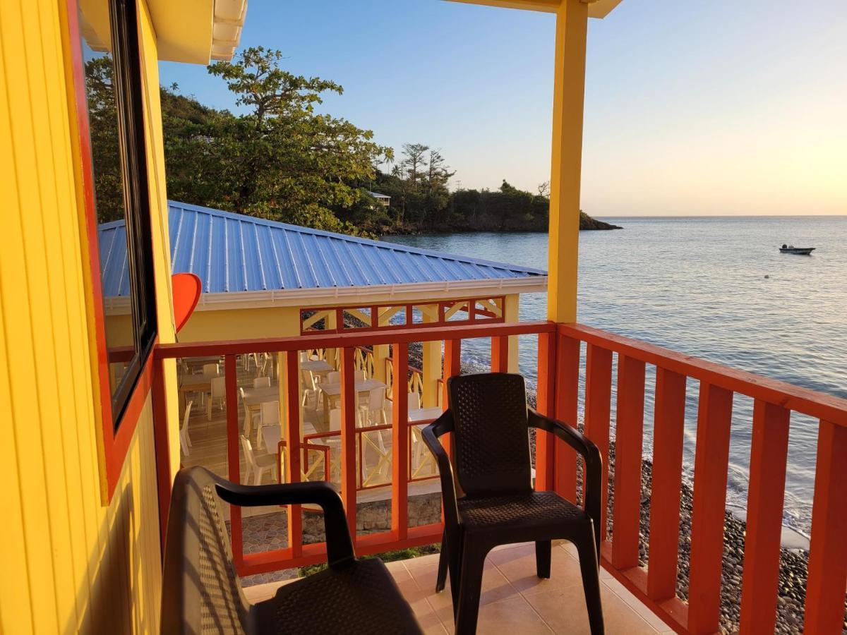 Y Restaurante Miss Elma Fresh Water Bay