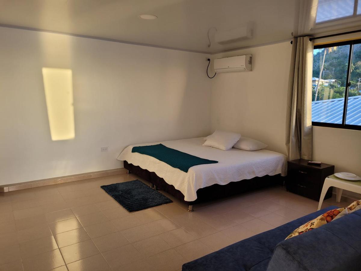 Y Restaurante Miss Elma Homestay