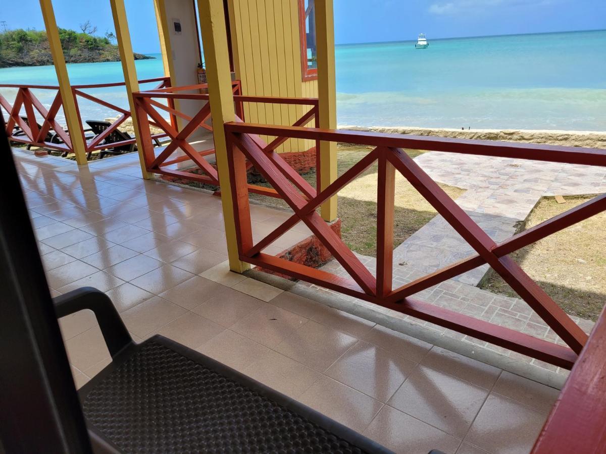 Y Restaurante Miss Elma Homestay